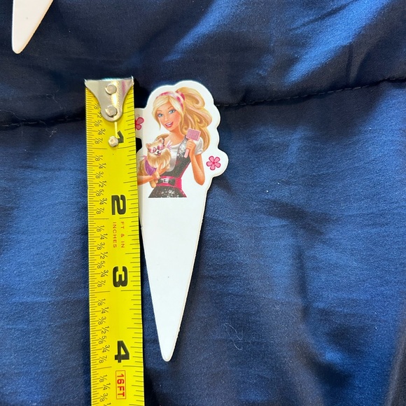 BARBIE CUPCAKE TOPPERS • 24 • Different Pics • MulitiColors • - Picture 5 of 5